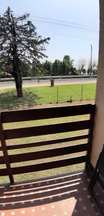 Rosy Apartman Apartment Vonyarcvashegy Ngoại thất bức ảnh